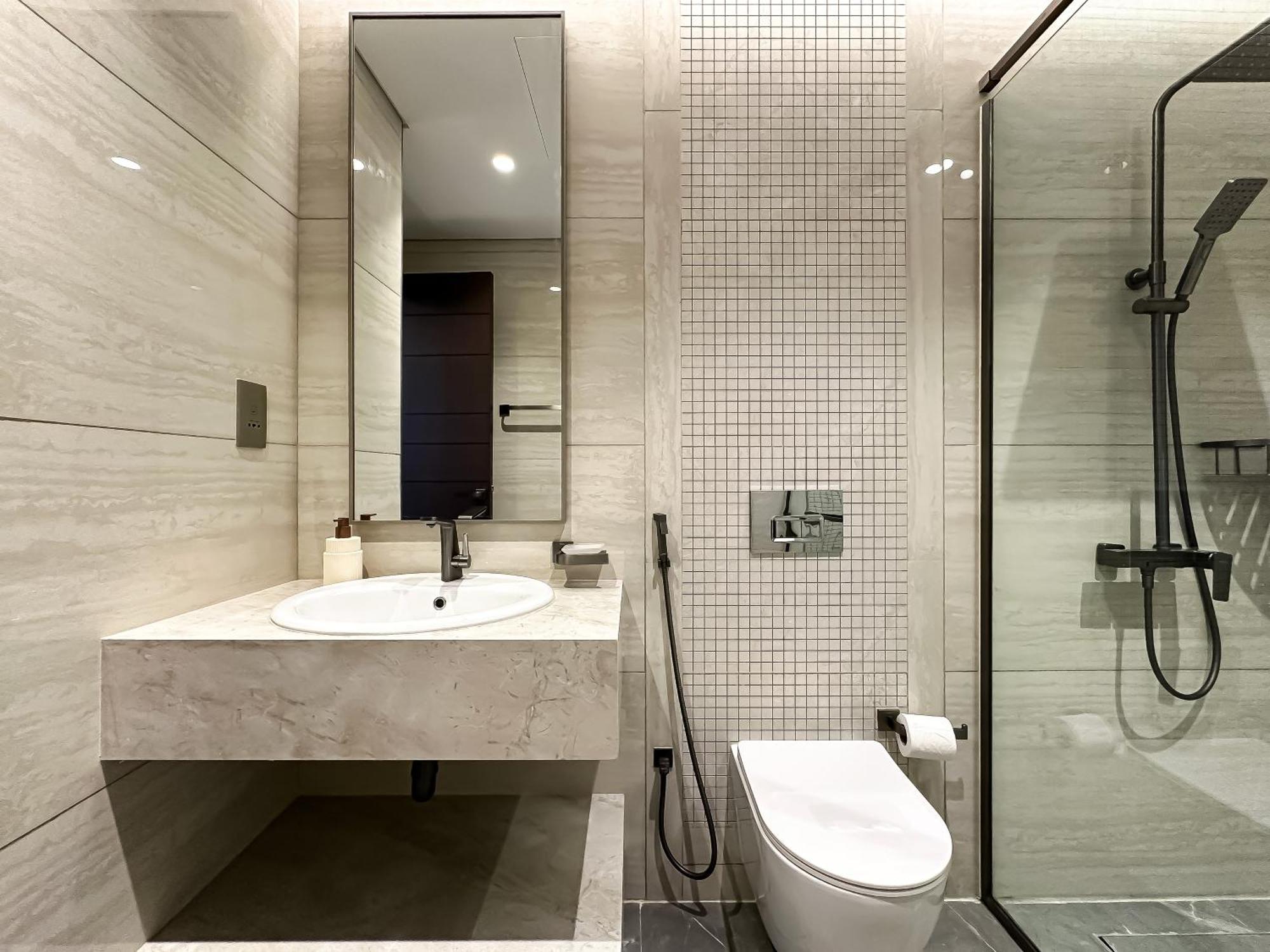 Trophy-sophisticated Living In Richness