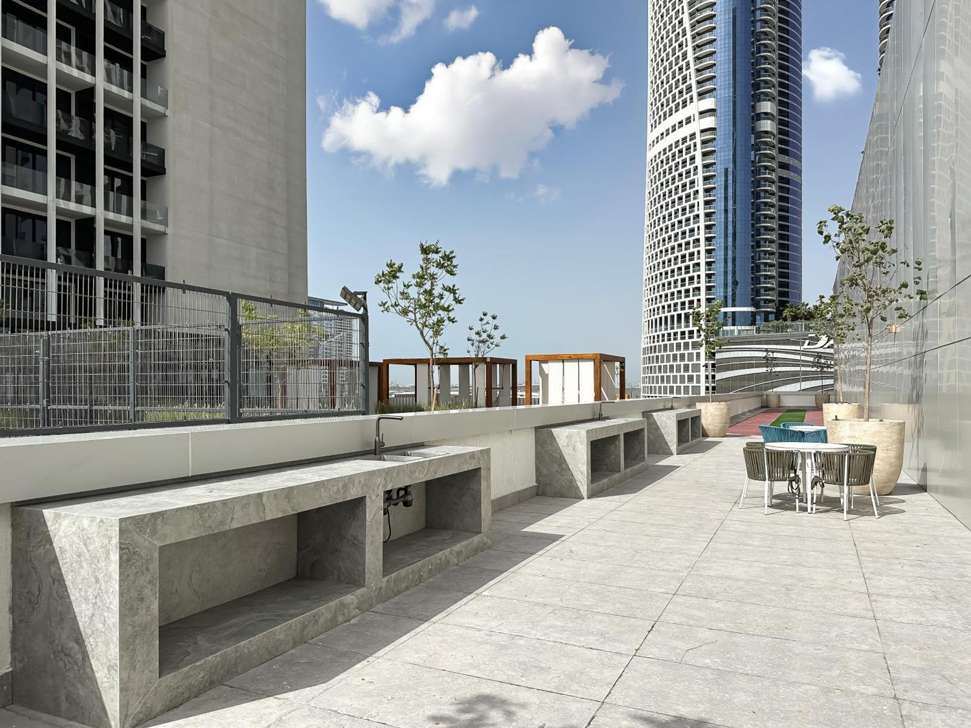 Trophy-sophisticated Living In Richness *