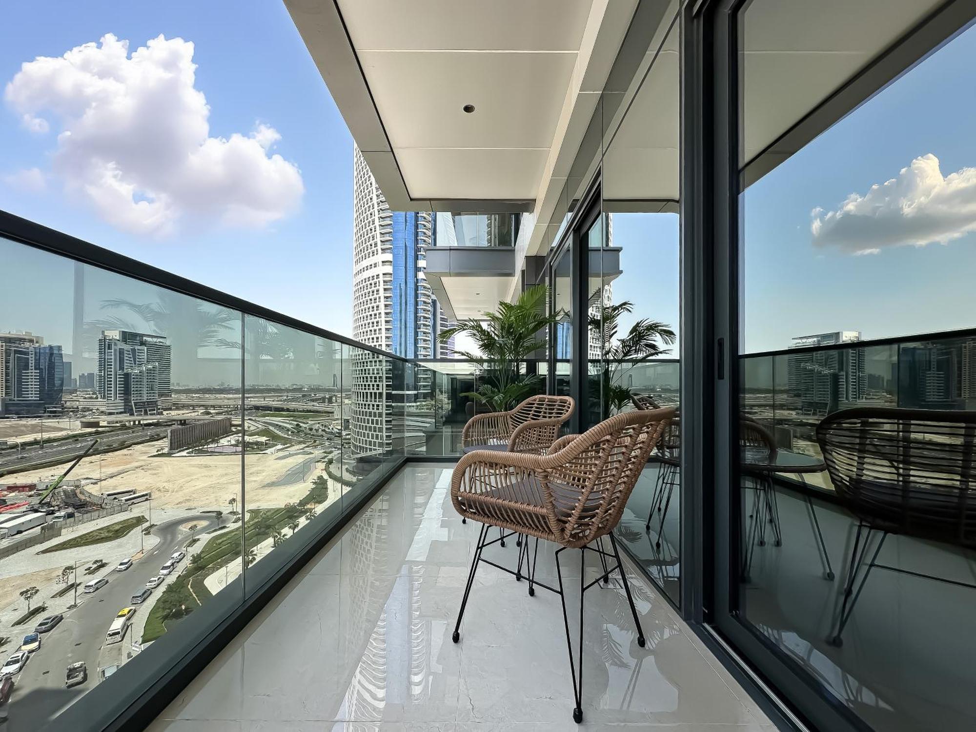 Trophy-sophisticated Living In Richness