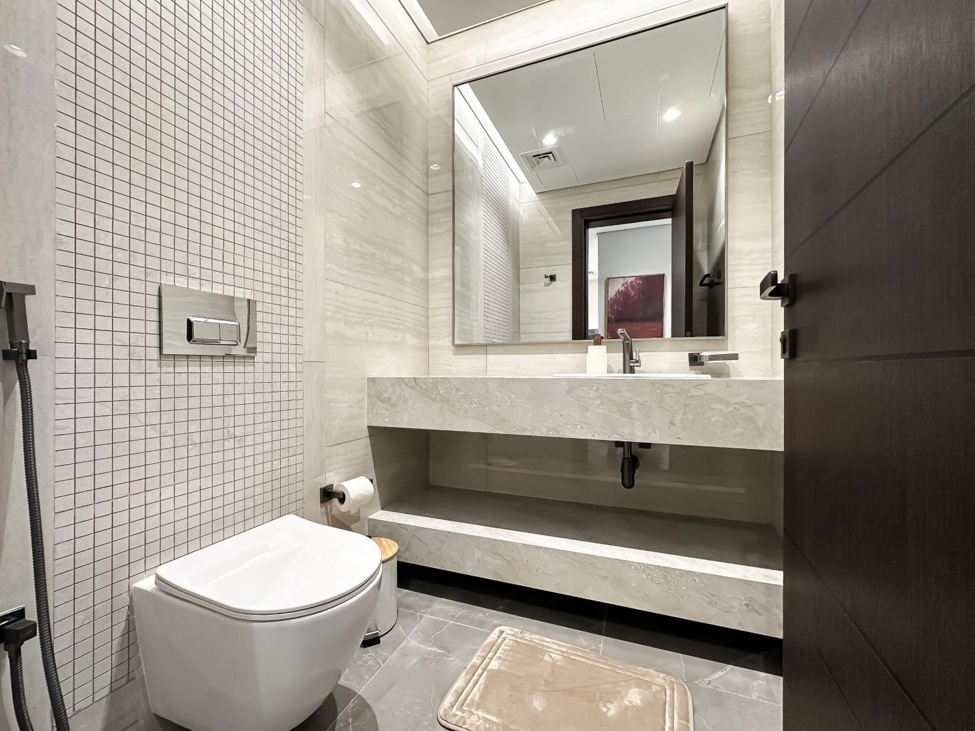 Trophy-sophisticated Living In Richness Apartment